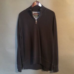 Stylish Eddie Bauer men’s sweater